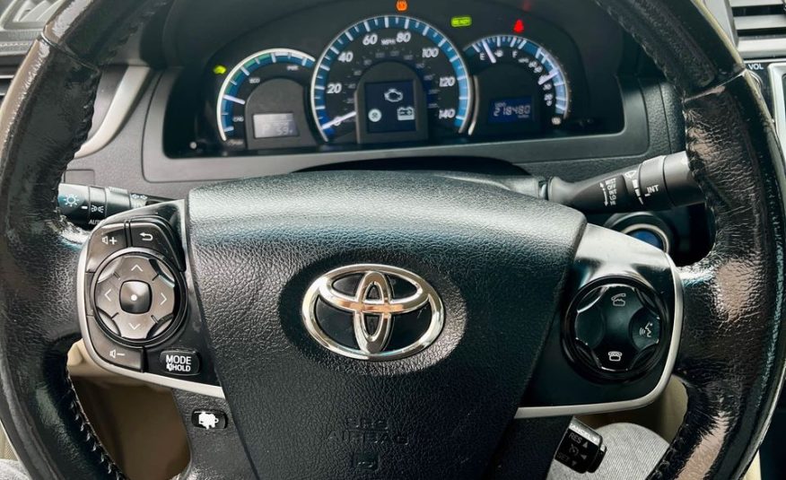 2013 Toyota Camry Hybrid XLE